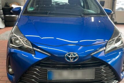 Toyota Yaris 8.500 km 16.990 &euro; Oberwinter 53424