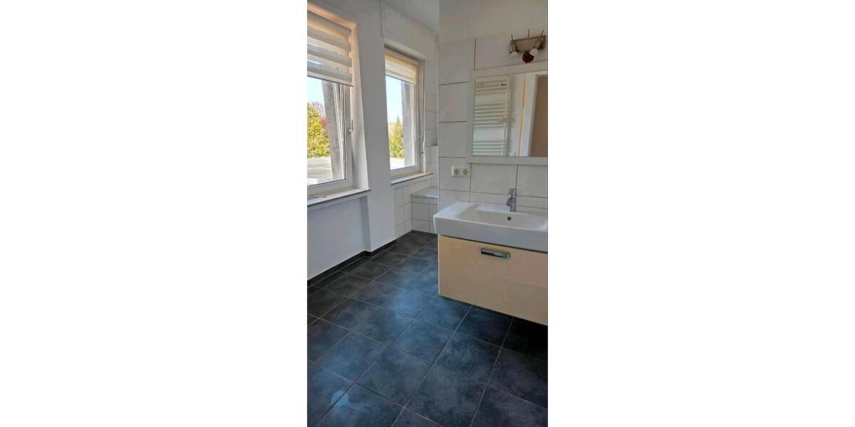 Erdgeschoßwohnung Bergisch Gladbach Gronau - 3 Zimmer, 110 m&sup2;, 1.650&euro; | Angebot:26055113