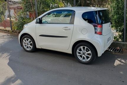 Toyota IQ