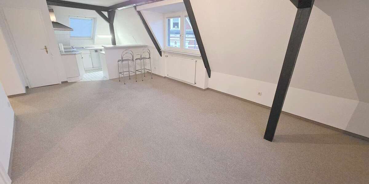 Wohnung zum Mieten in Sankt Augustin Hangelar 900 € 93.76 m² 4 zimmer